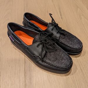 Black Sparkle Boat Shoes - Fisherman core